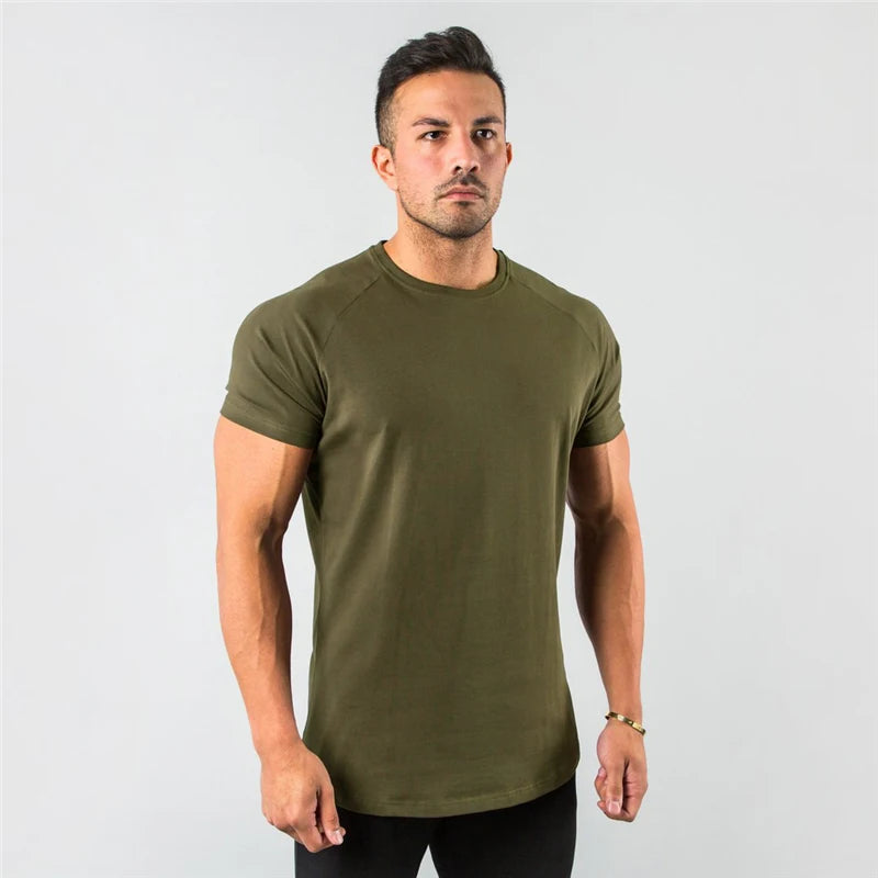 T-shirts unis tendance pour homme.